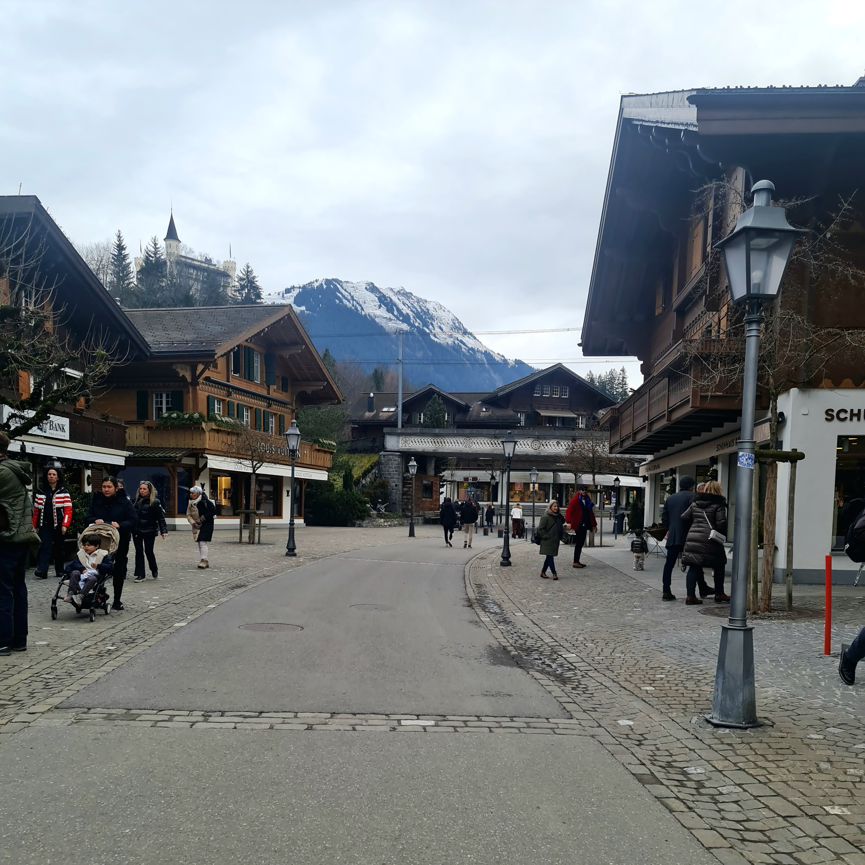 Come up, Slow Down' – Gstaad – SPLENDID EXPERIENCES